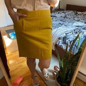 Kenar gold yellow skirt